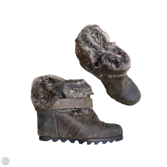 Boots Ankle Heels By Sorel In Brown, Size: 6.5