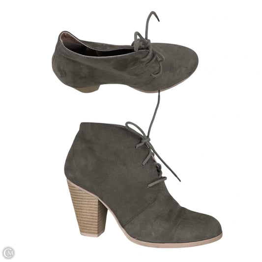 Boots Ankle Heels By Maurices In Green, Size: 7.5