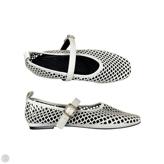 Shoes Flats By H&m In Cream, Size: 8