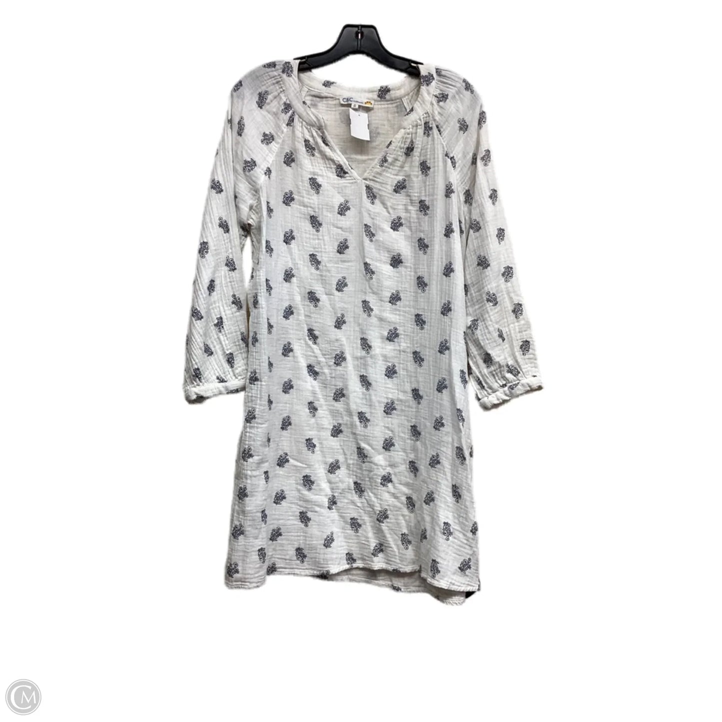 Dress Casual Short By C And C In White, Size: S