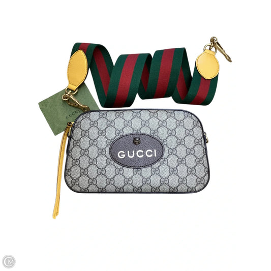 Handbag Luxury Designer By Gucci, Size: Small