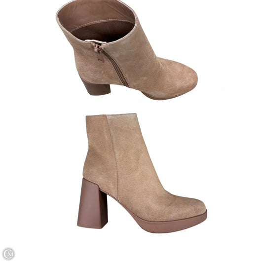 Boots Ankle Heels By Naturalizer In Brown, Size: 7.5