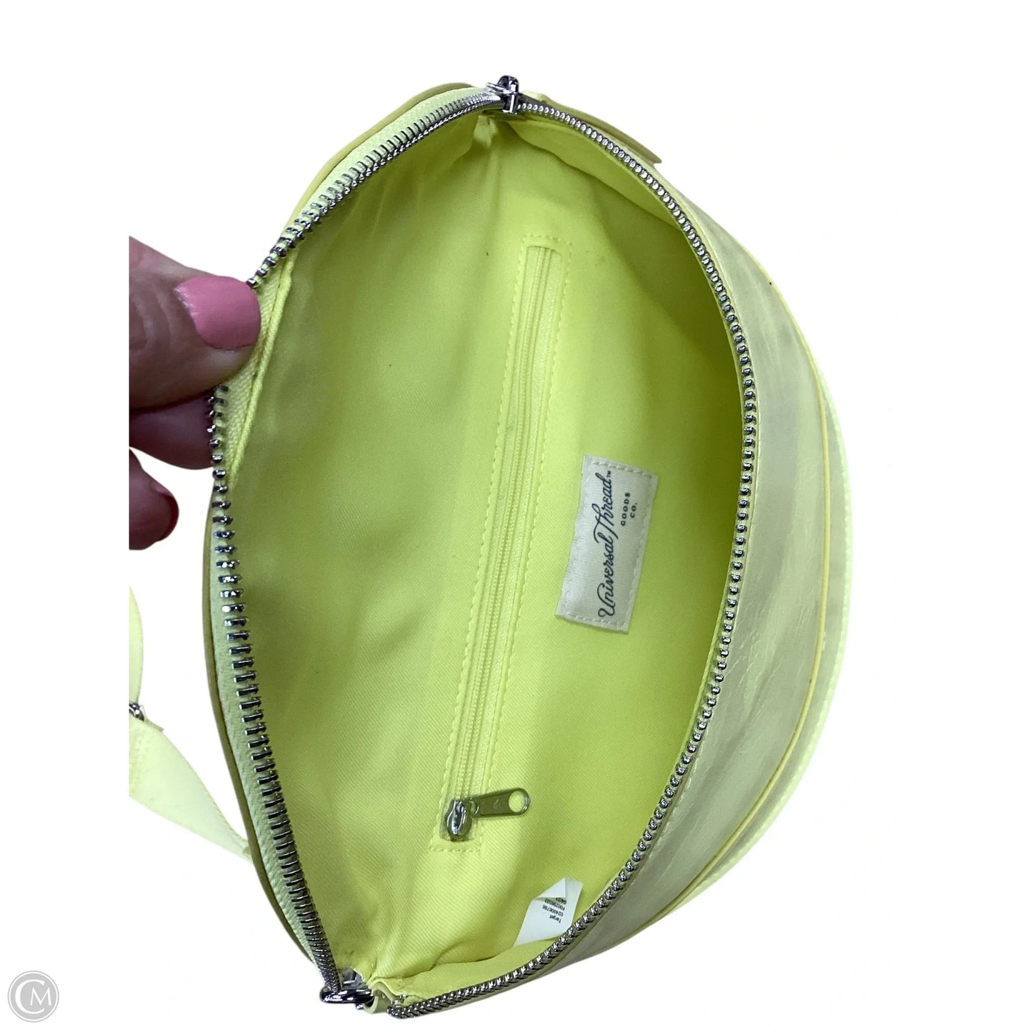 Belt Bag By Universal Thread, Size: Medium