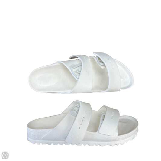 Sandals Flats By Birkenstock In White, Size: 9