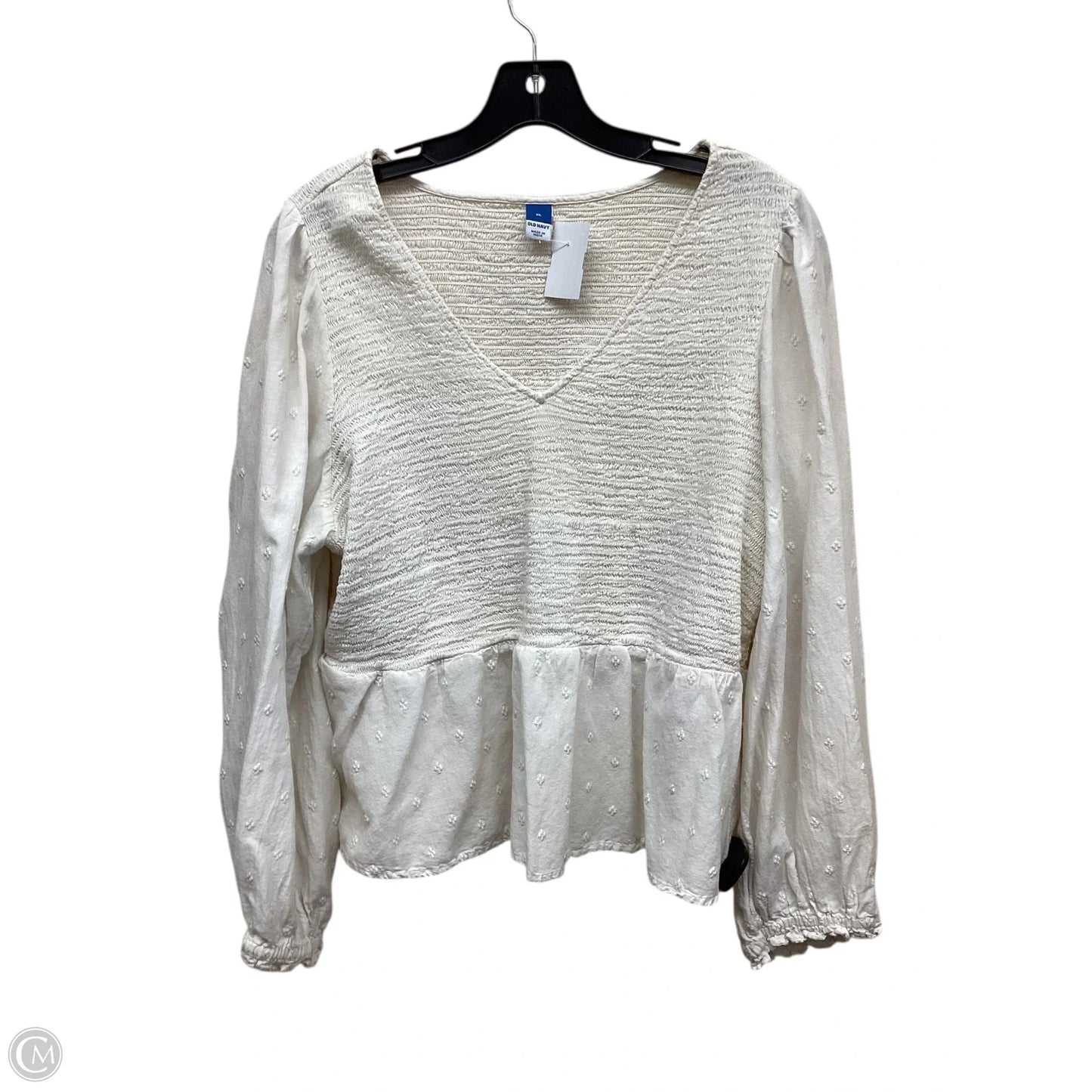 Top Long Sleeve By Old Navy In White, Size: Xl