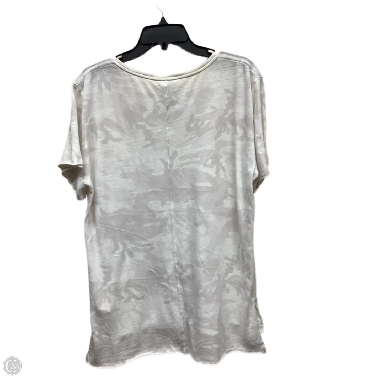 Top Short Sleeve By We The Free In Camouflage Print, Size: M