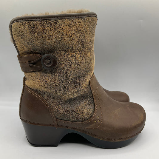 Boots Ankle Heels By Dansko In Brown, Size: 7.5