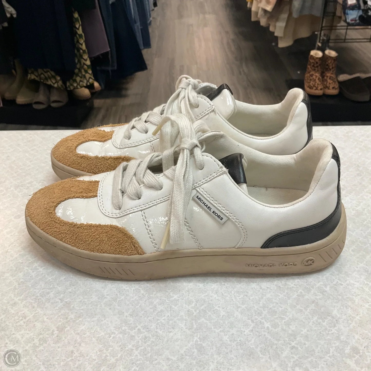 Shoes Designer By Michael Kors In White, Size: 7