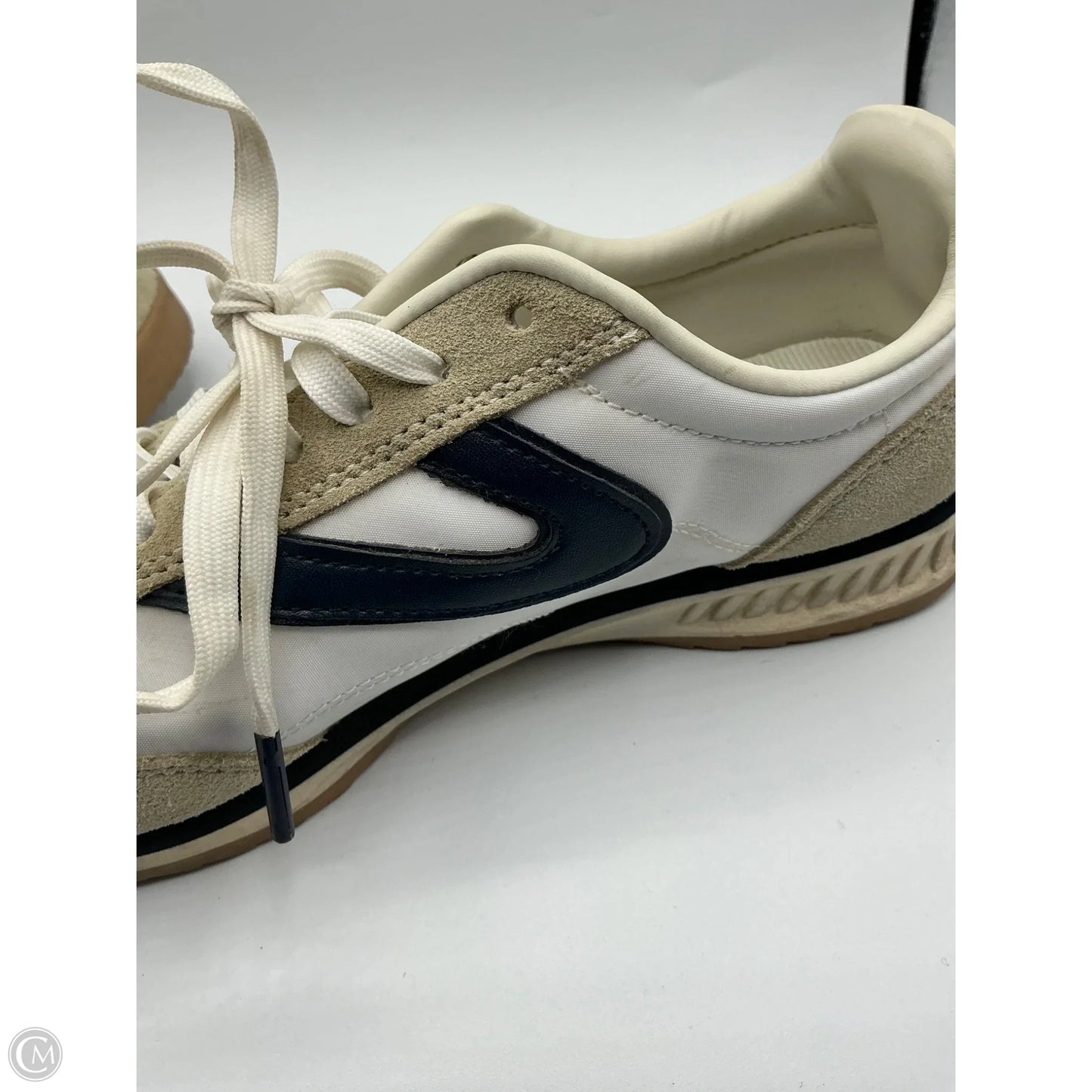 Shoes Sneakers By Tretorn In White, Size: 7.5