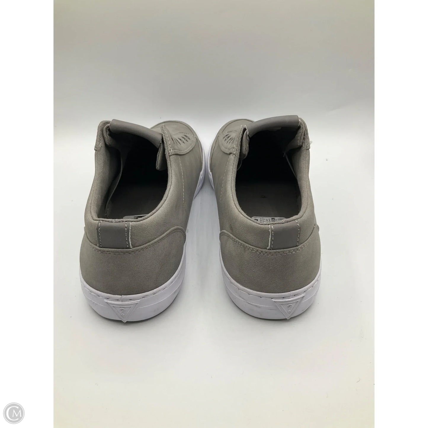 Shoes Sneakers By Guess In Grey, Size: 9.5