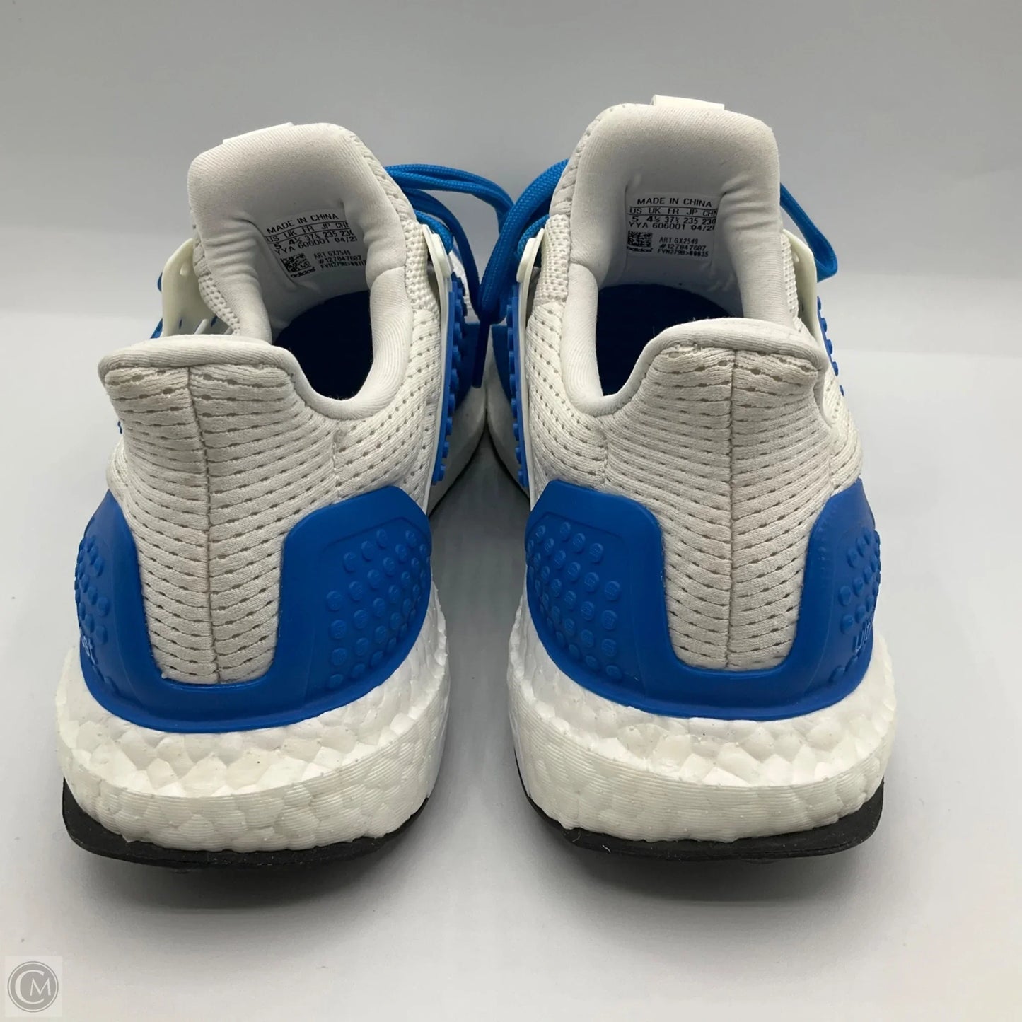 Shoes Athletic By Adidas In White, Size: 5