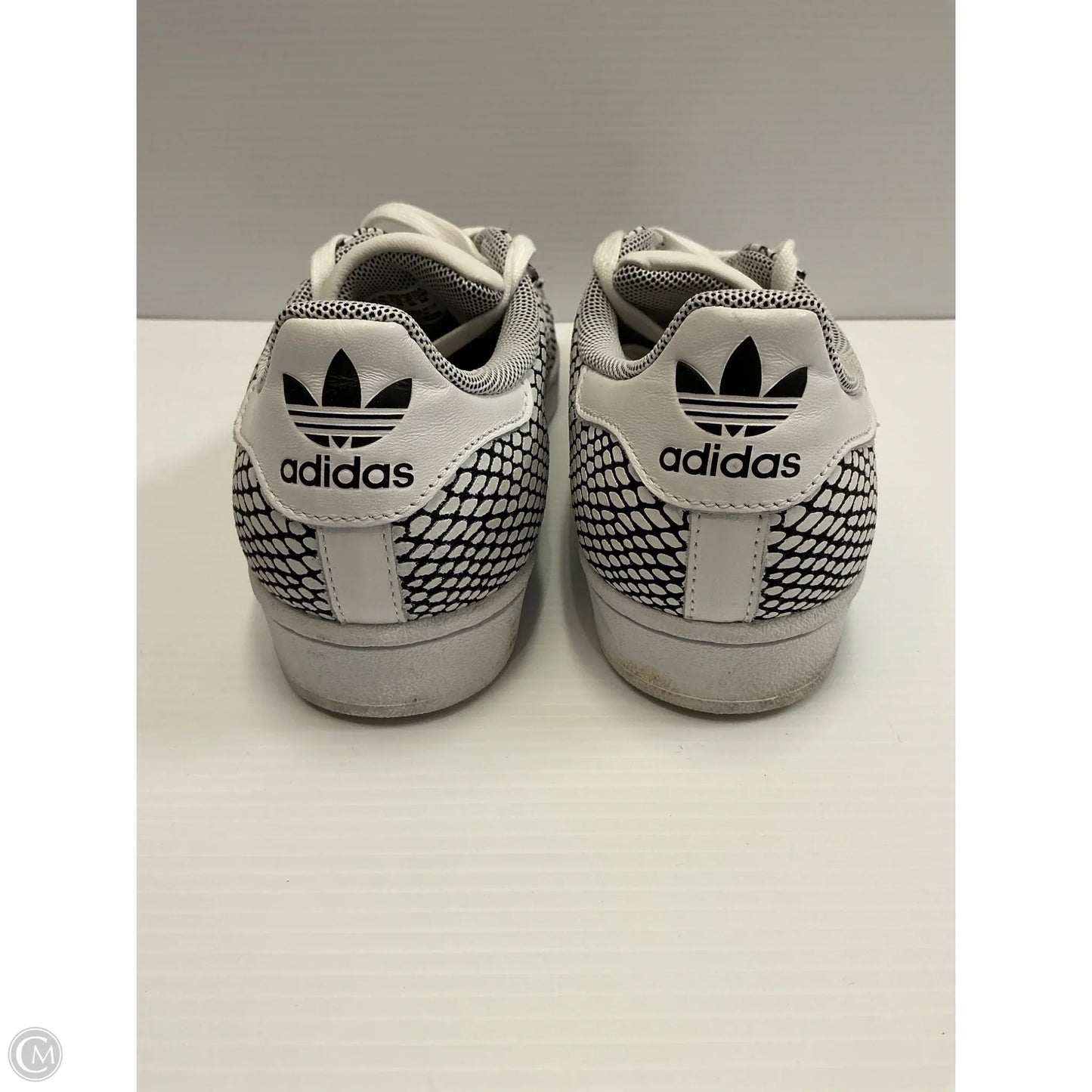 Shoes Sneakers By Adidas In Black & White, Size: 7