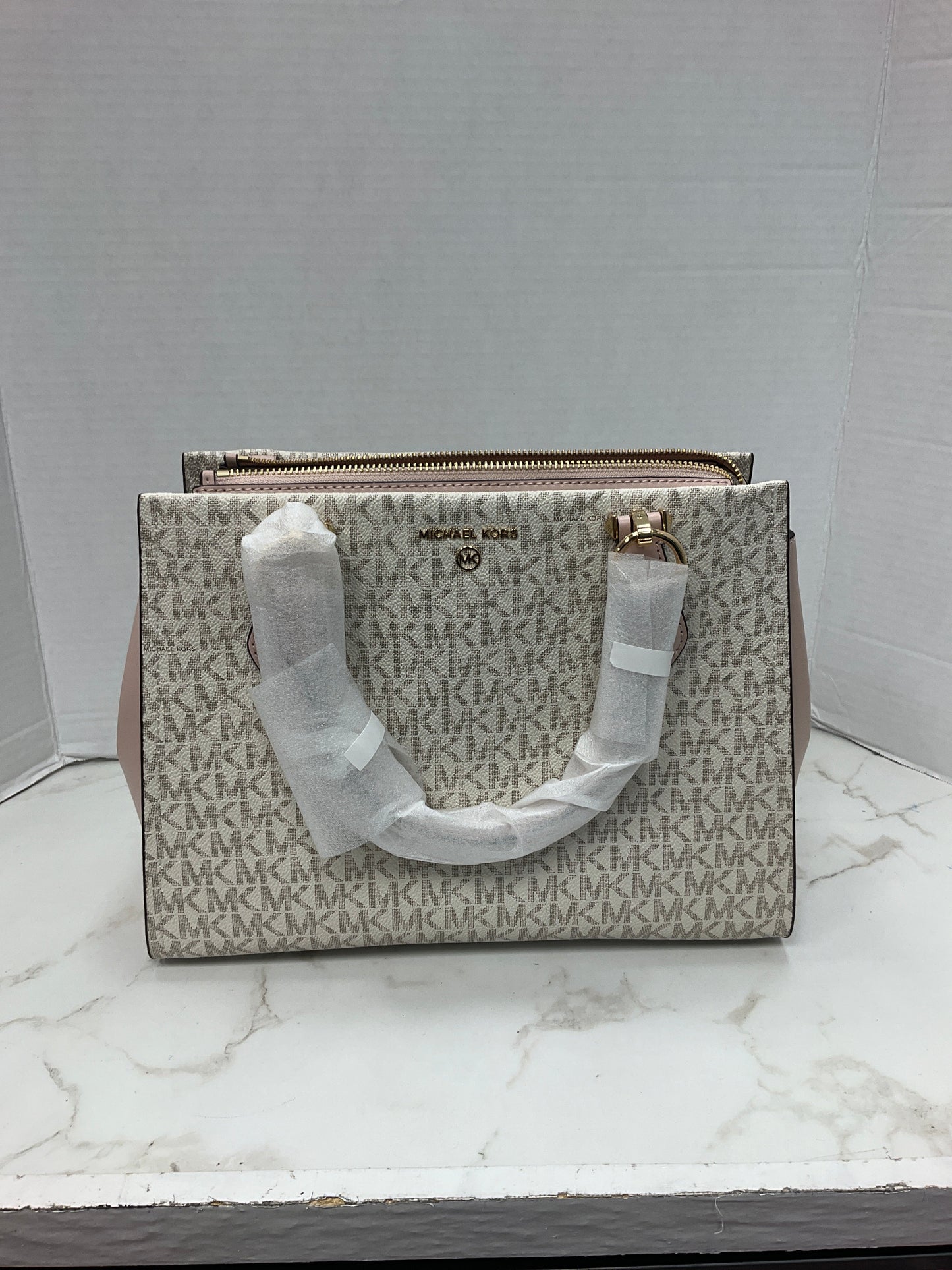 Handbag Designer By Michael Kors, Size: Medium