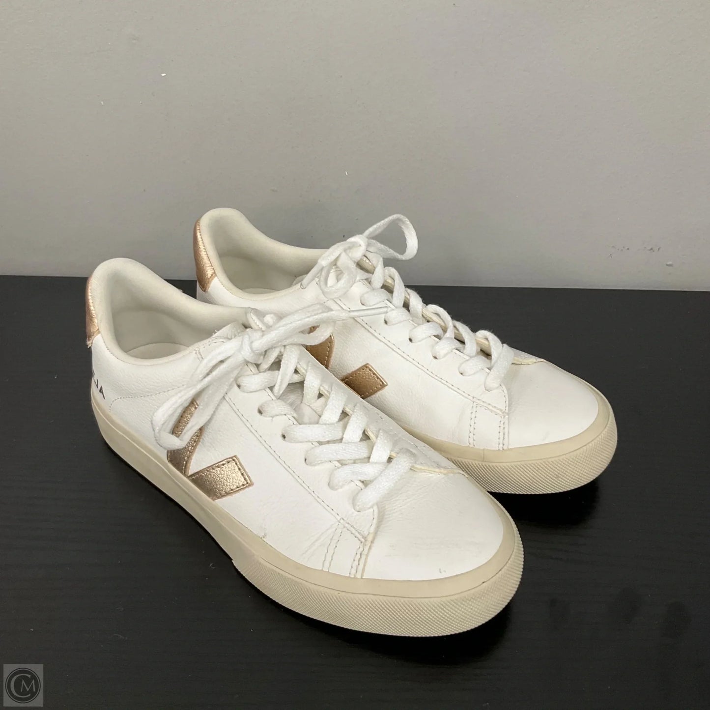 Shoes Sneakers By Veja In White, Size: 7.5
