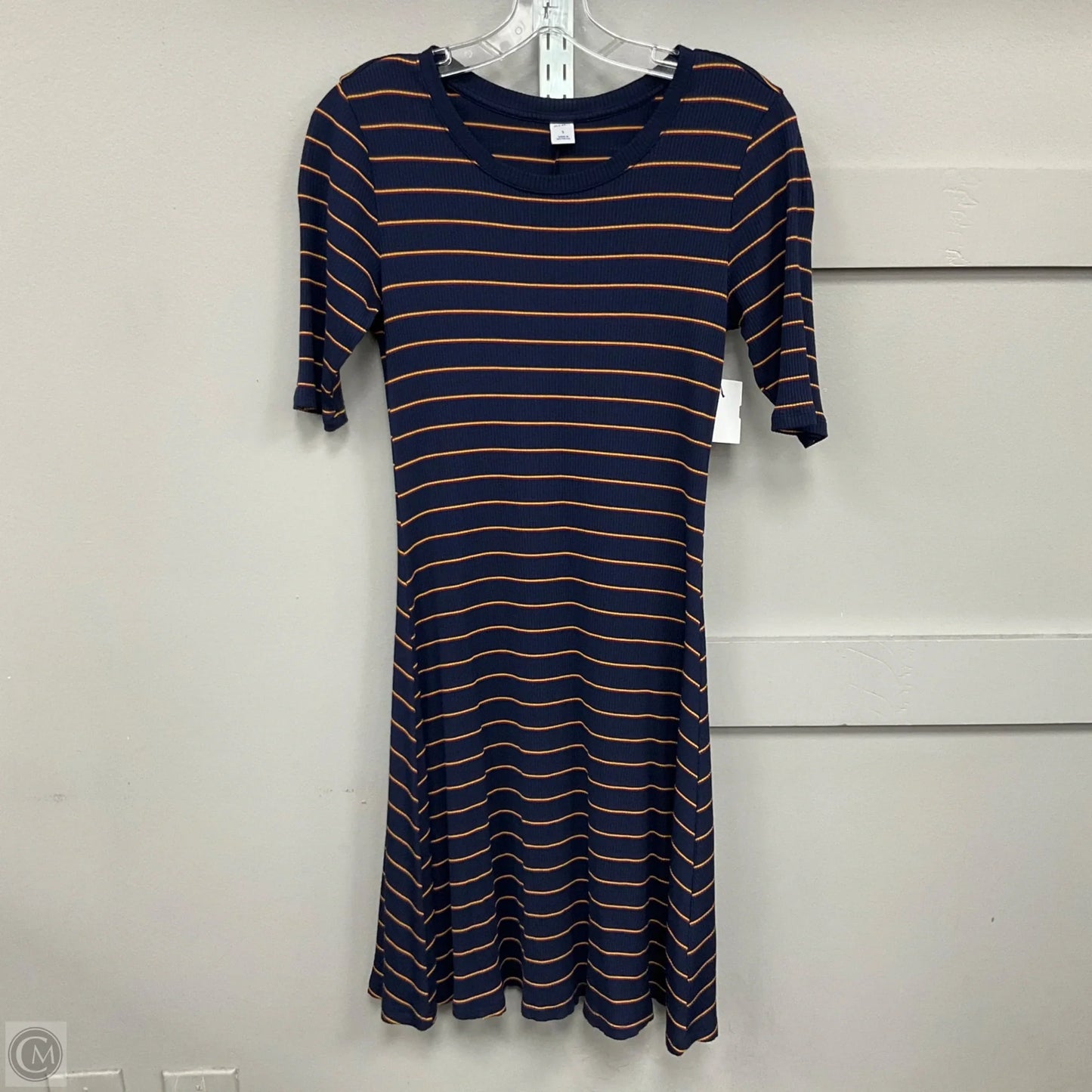 Dress Casual Short By Old Navy In Striped Pattern, Size: S