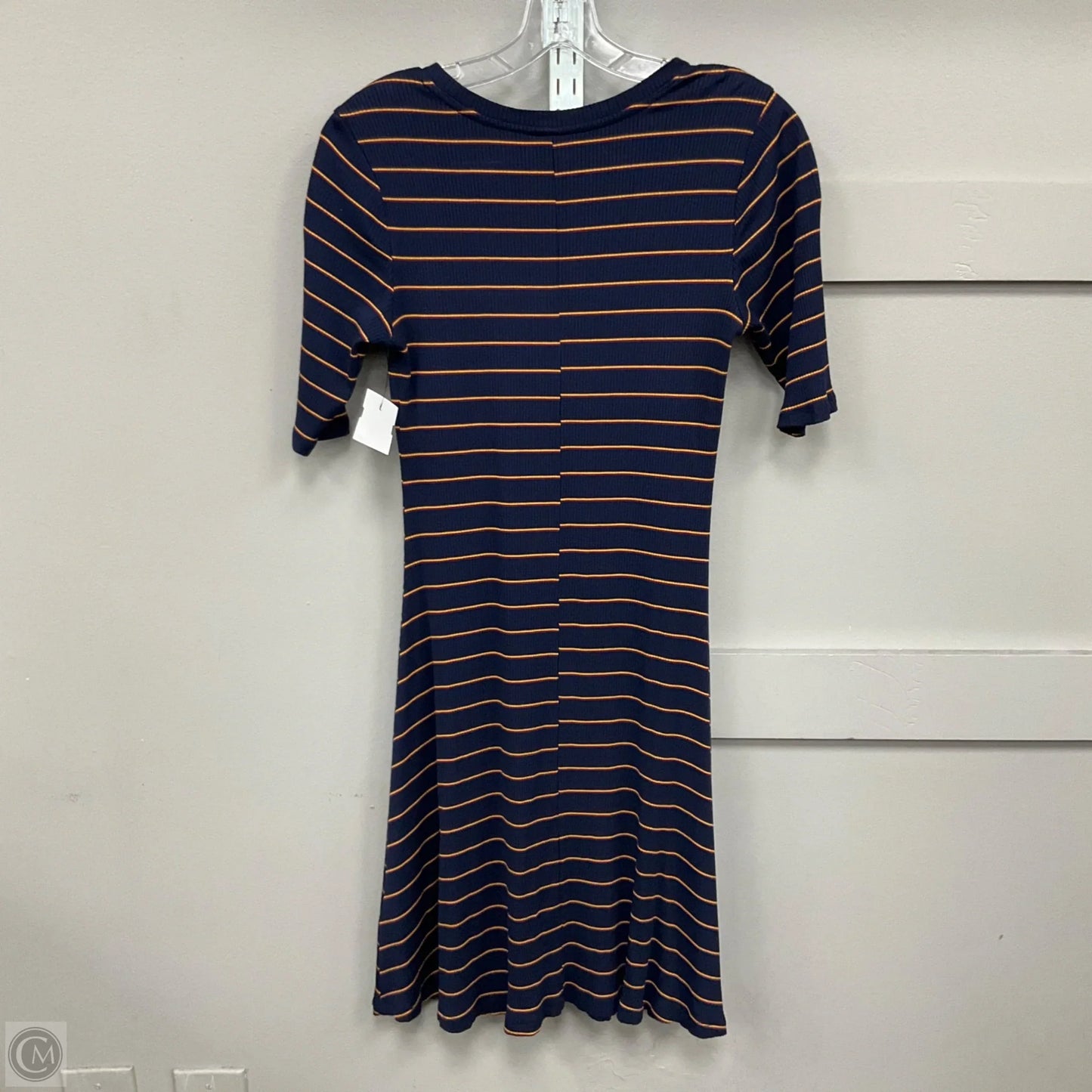 Dress Casual Short By Old Navy In Striped Pattern, Size: S