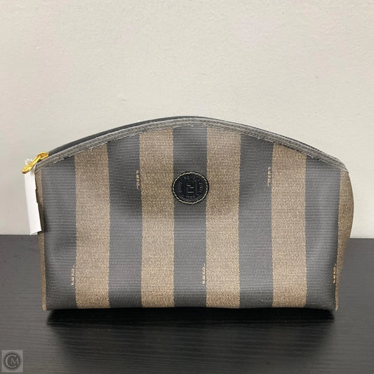Makeup Bag Luxury Designer By Fendi, Size: Medium
