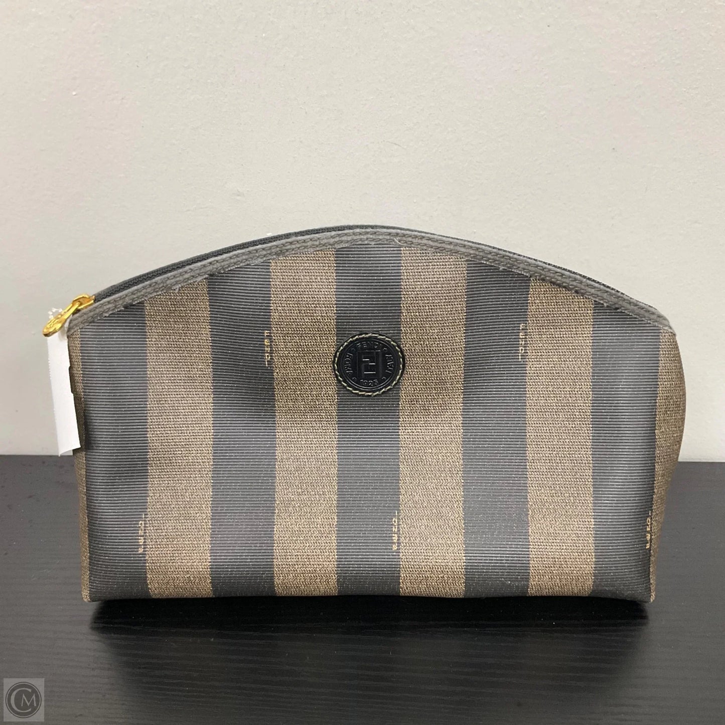 Makeup Bag Luxury Designer By Fendi, Size: Medium