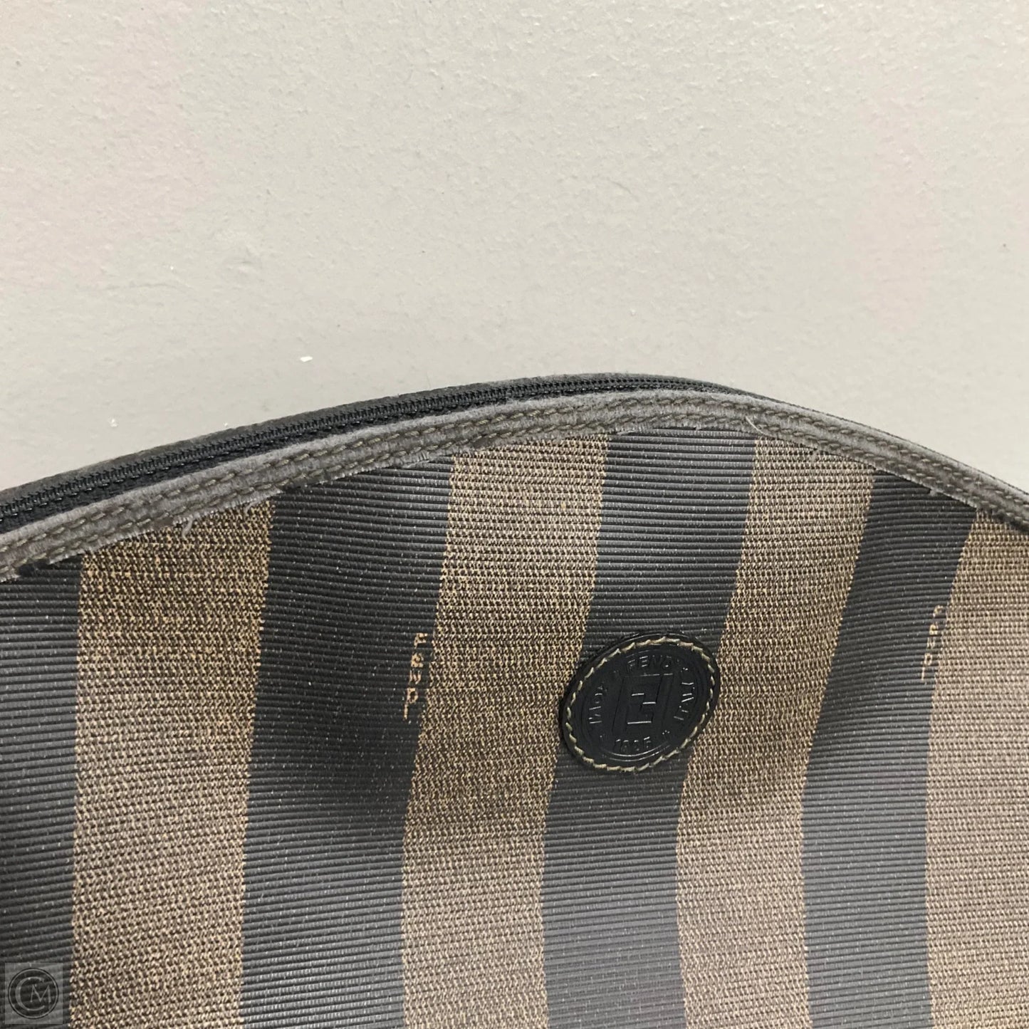 Makeup Bag Luxury Designer By Fendi, Size: Medium