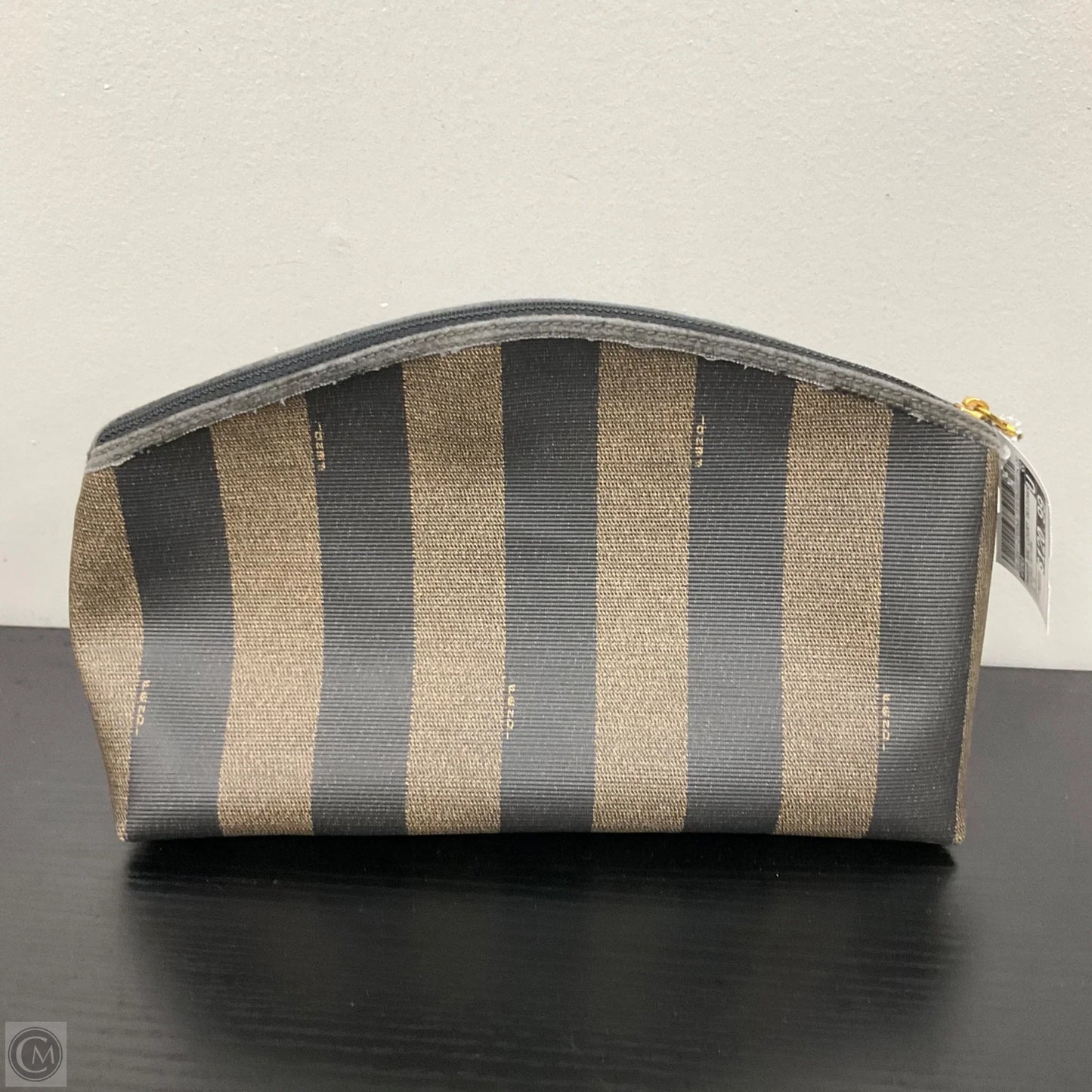 Makeup Bag Luxury Designer By Fendi, Size: Medium