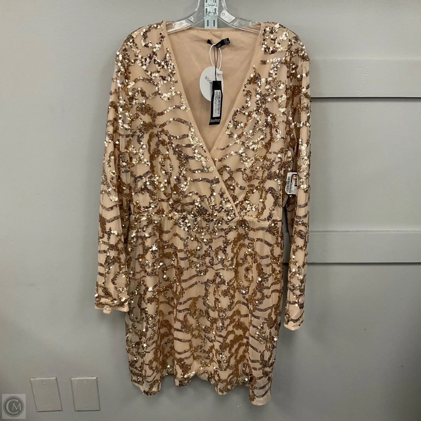 Dress Party Short By Boohoo Boutique In Beige, Size: 18