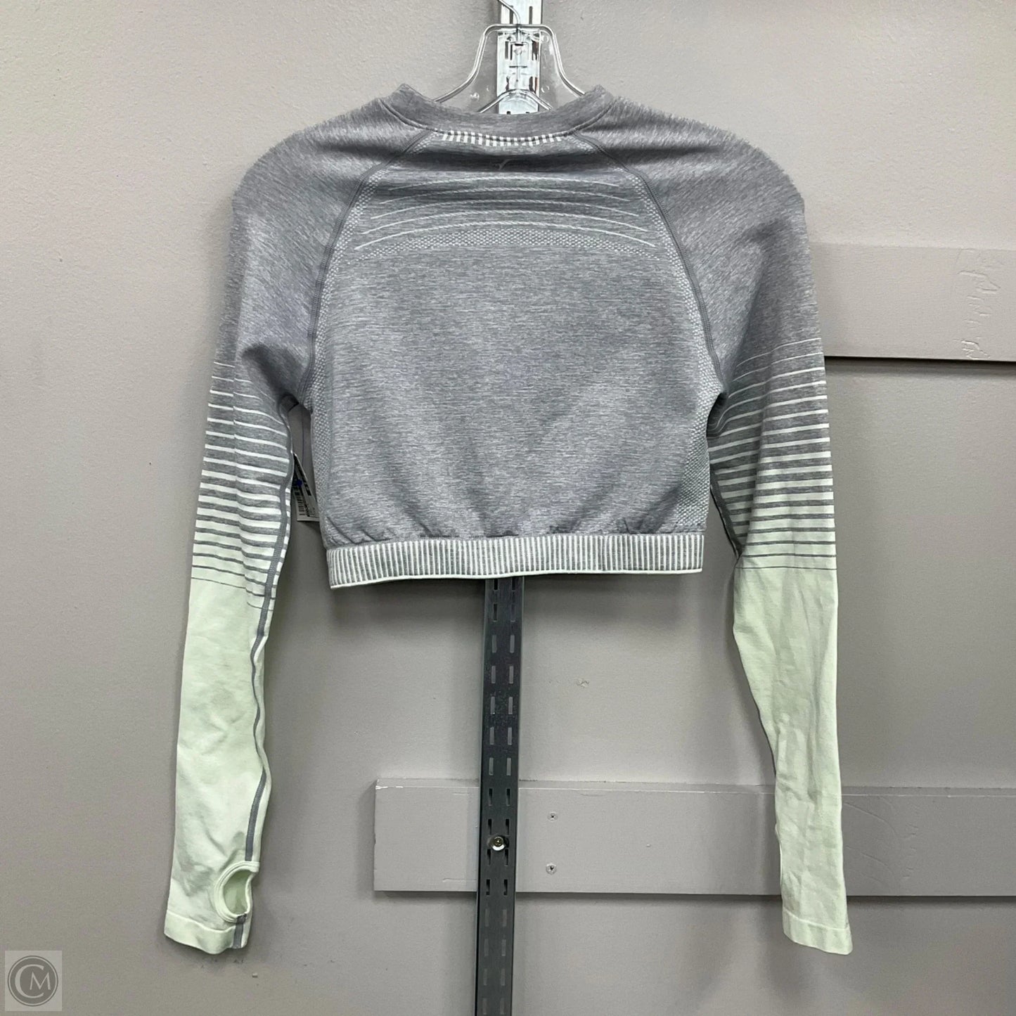 Top Long Sleeve By Gym Shark In Grey, Size: M