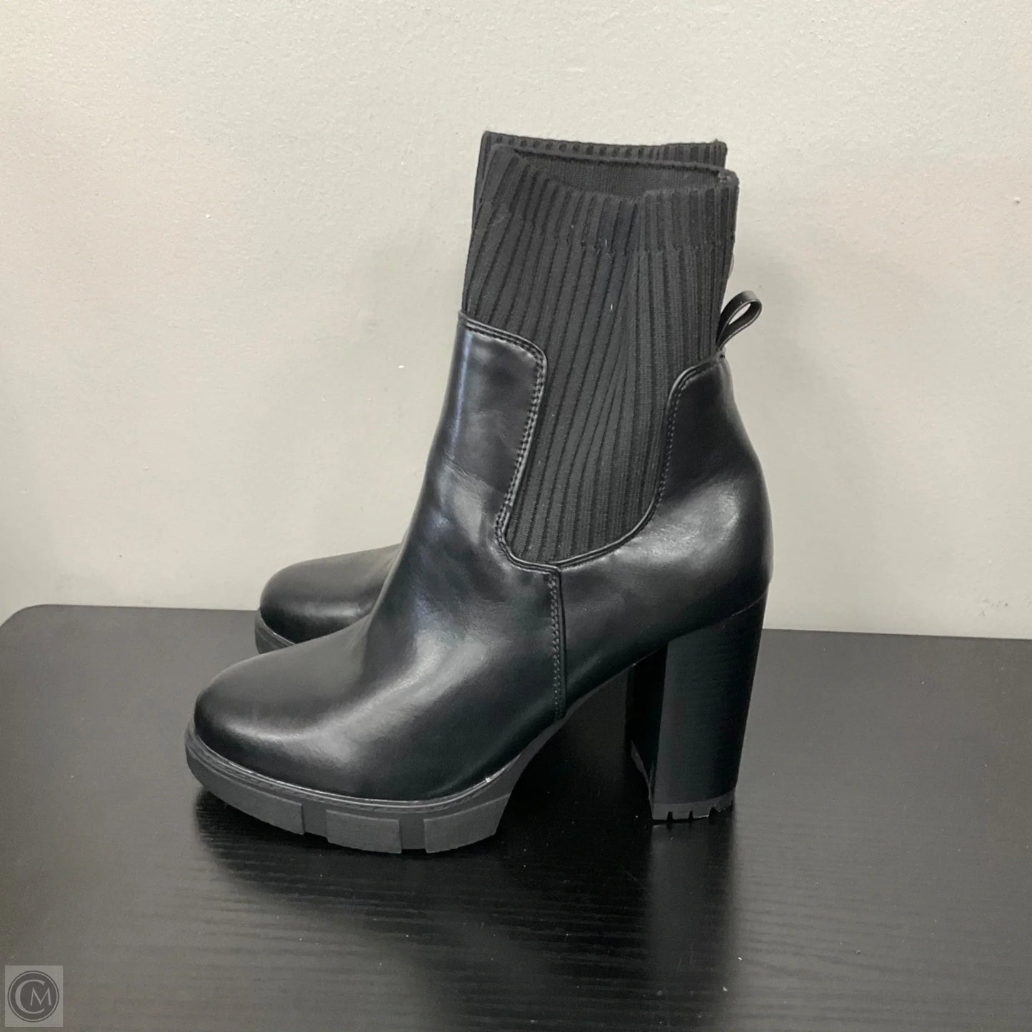 Boots Ankle Heels By Cmc In Black, Size: 7.5