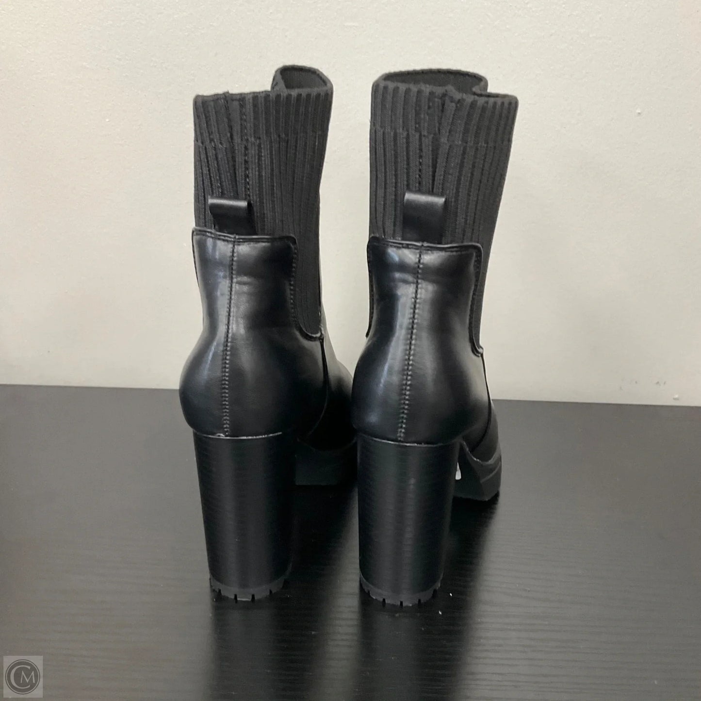 Boots Ankle Heels By Cmc In Black, Size: 7.5