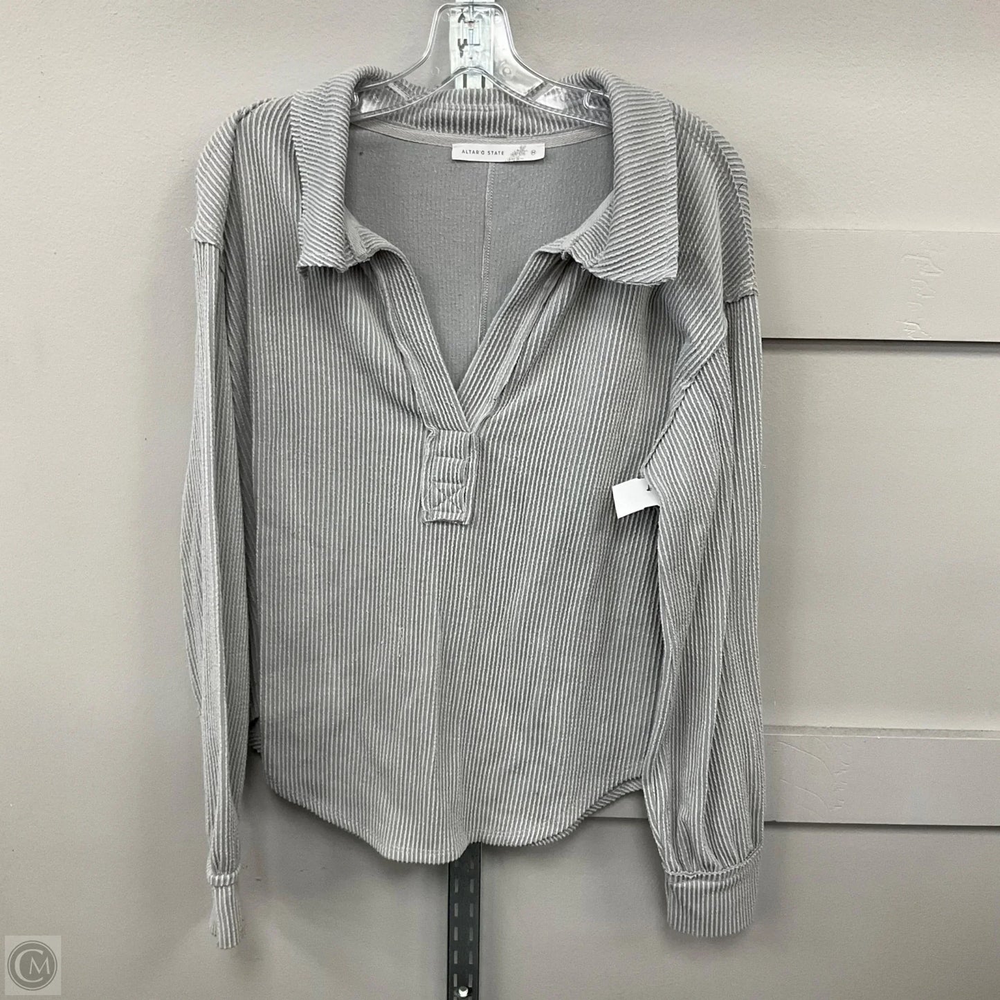 Top Long Sleeve By Altard State In Grey, Size: M