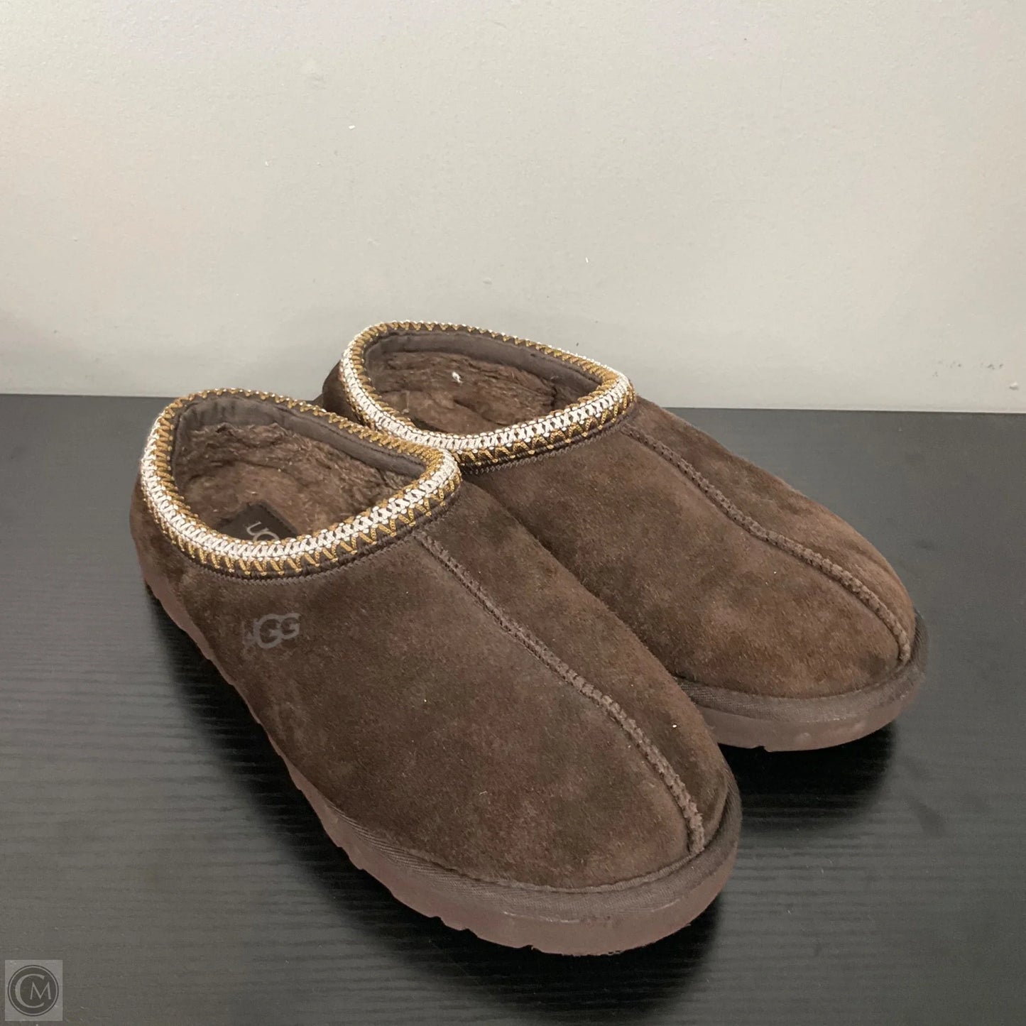 Shoes Designer By Ugg In Brown, Size: 9