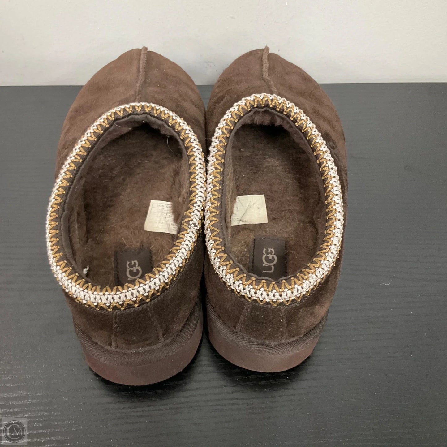 Shoes Designer By Ugg In Brown, Size: 9