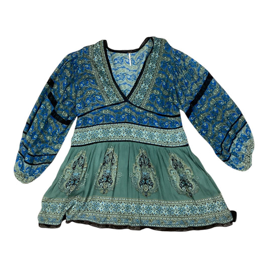 Top Long Sleeve By Free People In Blue & Green, Size: L