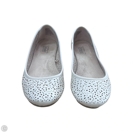 Shoes Flats By Croft And Barrow In Cream, Size: 8