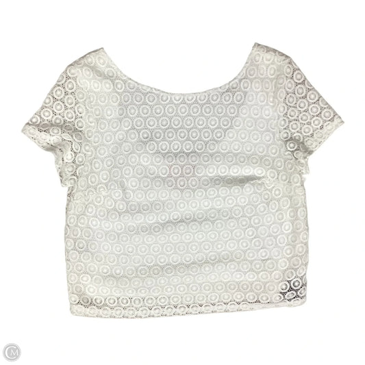 Top Short Sleeve Designer By Lilly Pulitzer In White, Size: L