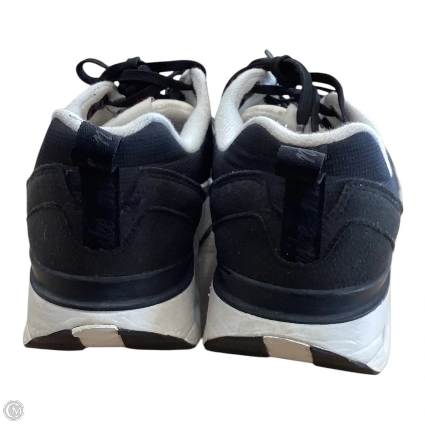 Shoes Athletic By Nike In Black & Cream, Size: 6.5