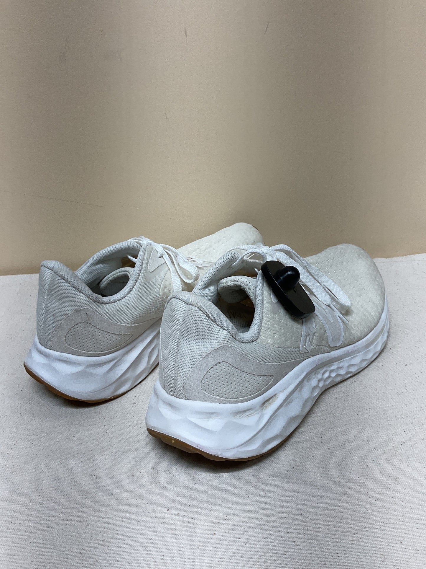 Shoes Athletic By New Balance In Cream, Size:11