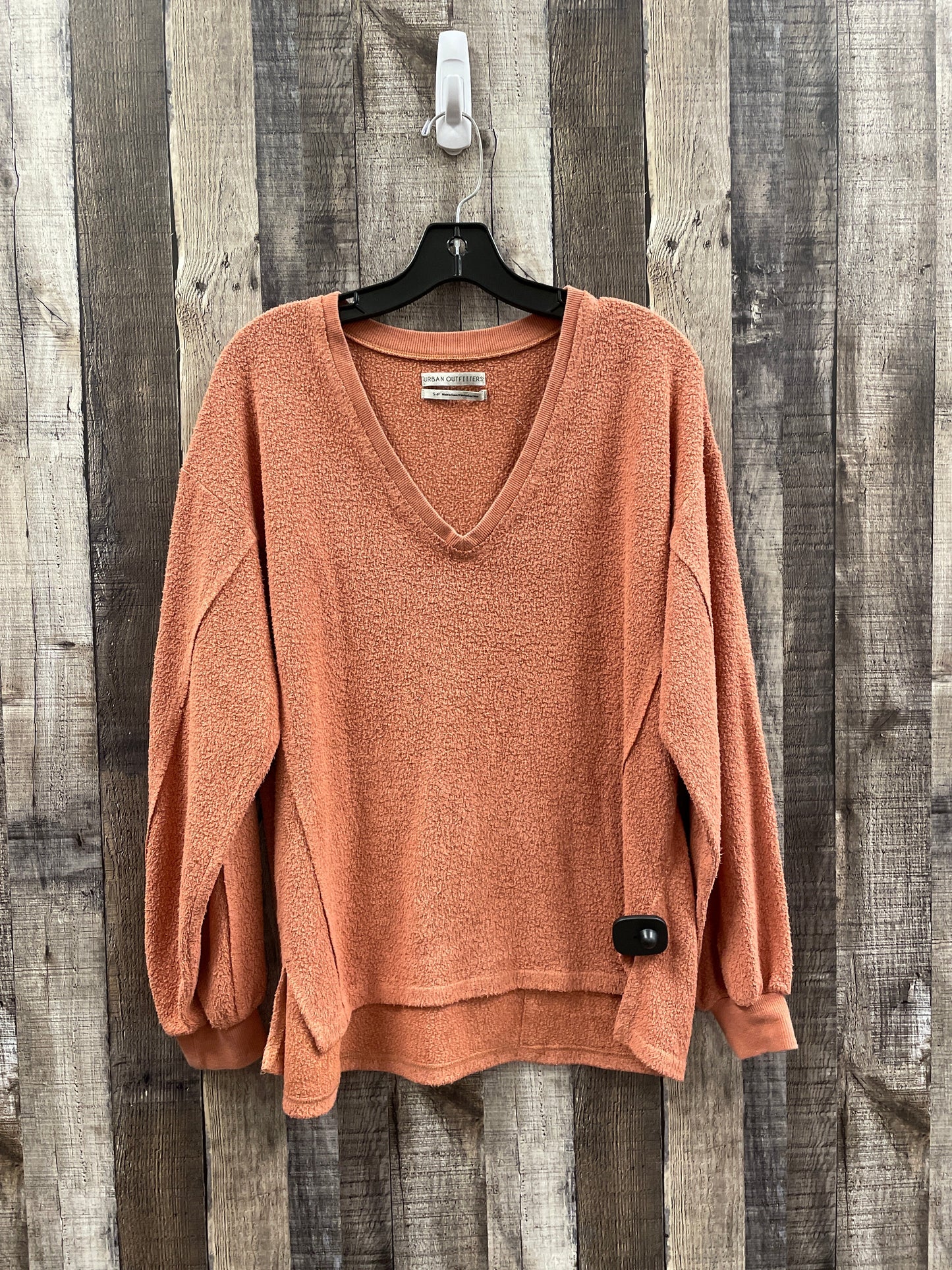 Top Long Sleeve By Urban Outfitters  Size: S
