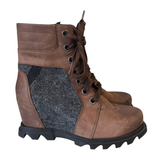 Boots Hiking By Sorel In Brown & Grey, Size:6.5