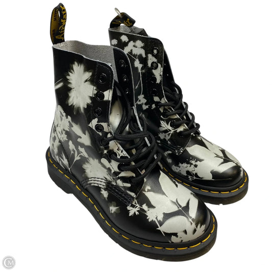 Boots Designer By Dr Martens In Black & White, Size: 5