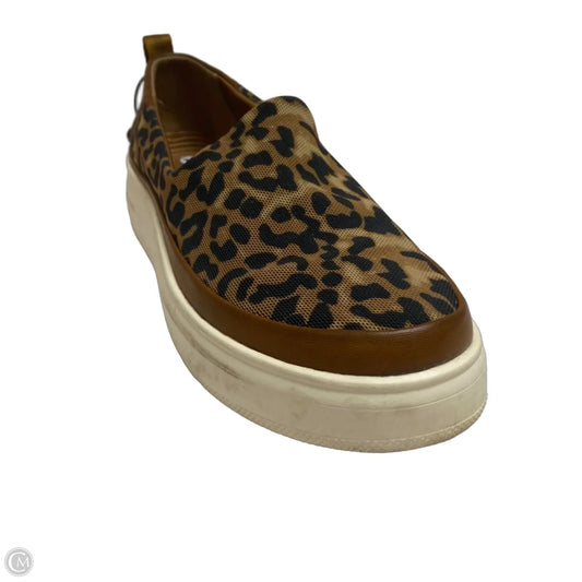 Shoes Sneakers By Bare Traps In Animal Print, Size: 7.5