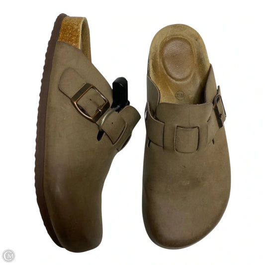 Shoes Flats By Cushionaire In Brown, Size: 7.5