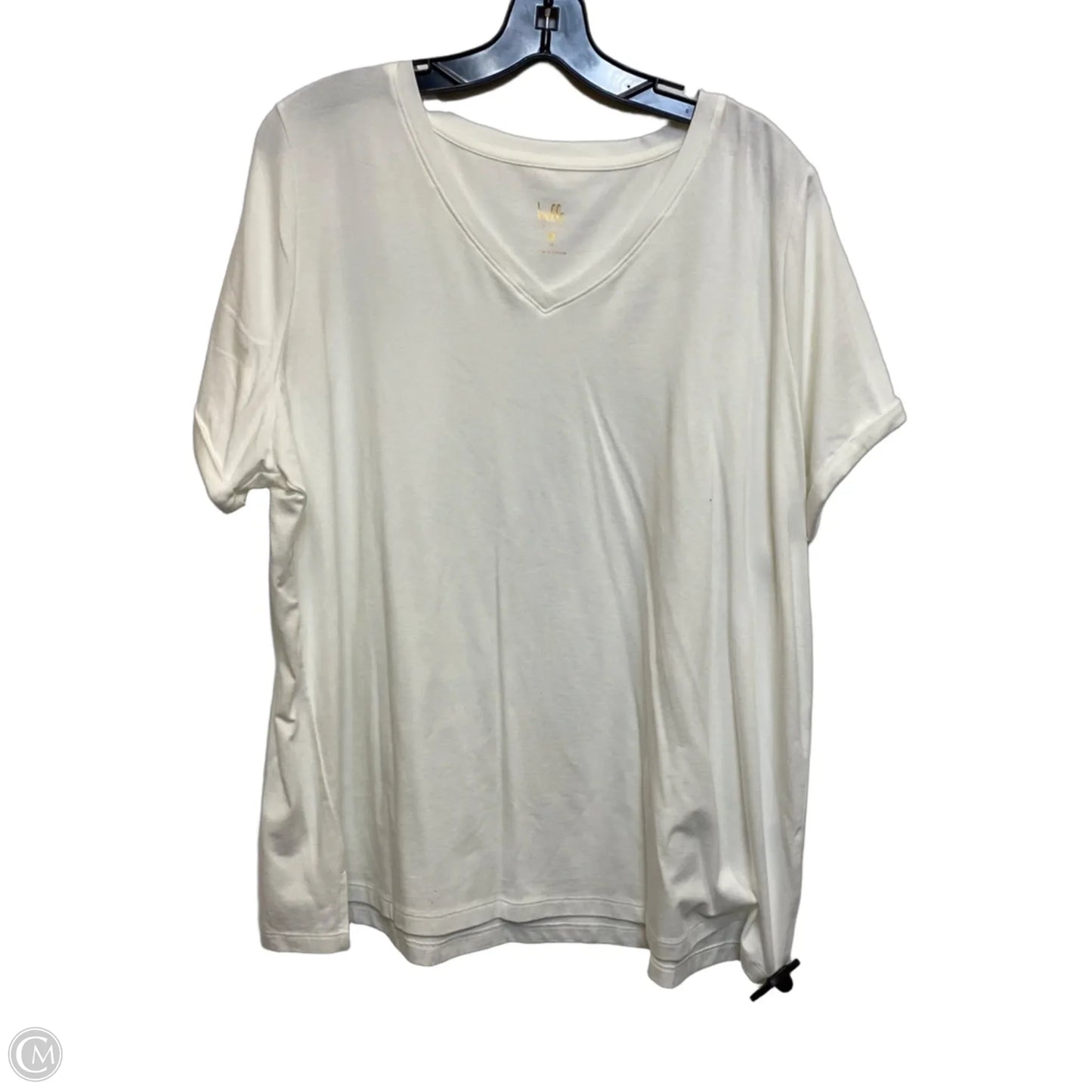 Top Short Sleeve By Belle By Kim Gravel In White, Size: 1x