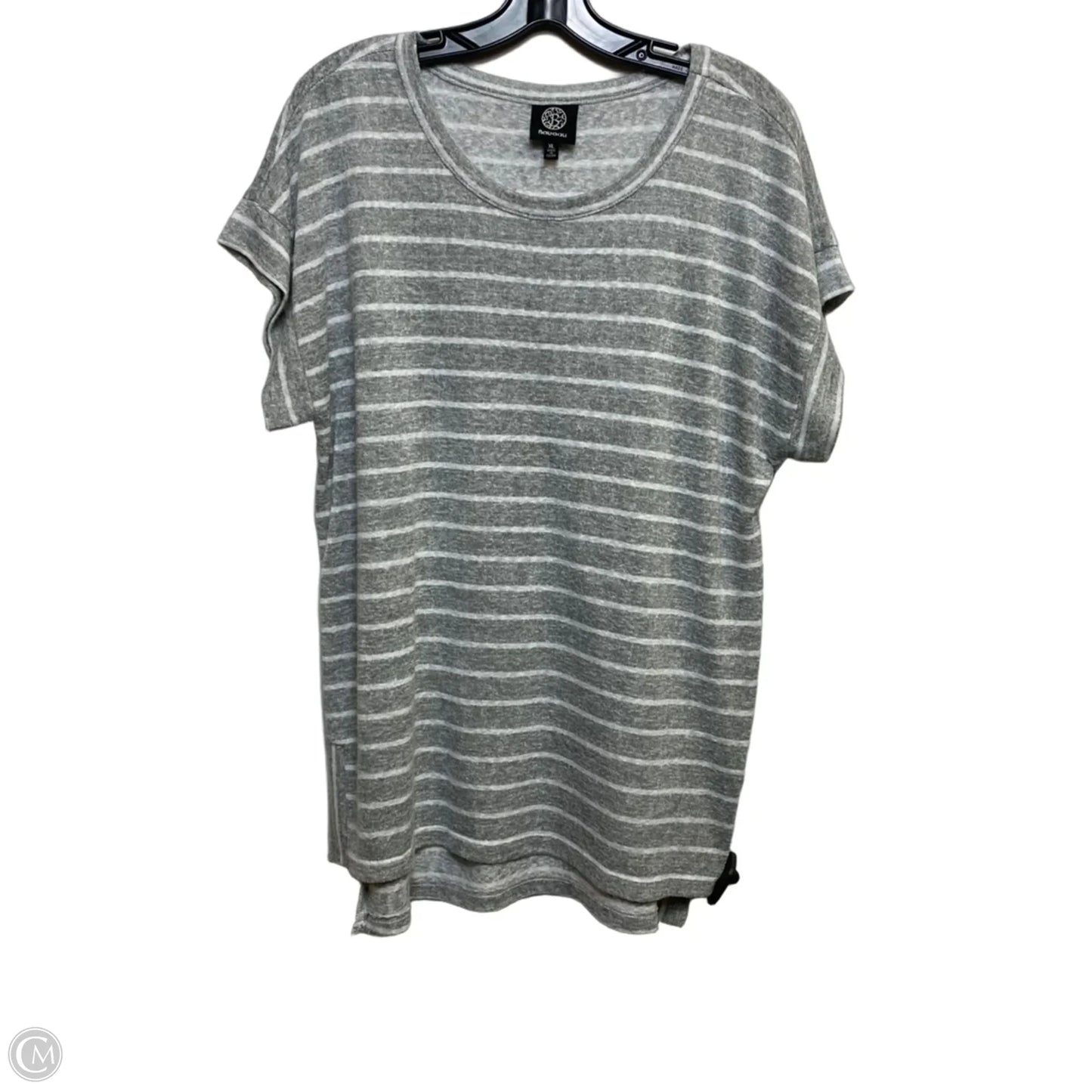 Top Short Sleeve By Bobeau In Grey, Size: Xl