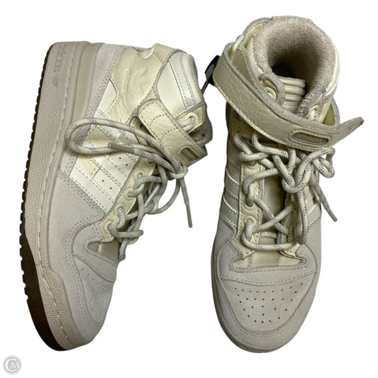 Shoes Sneakers By Adidas In Cream, Size: 5