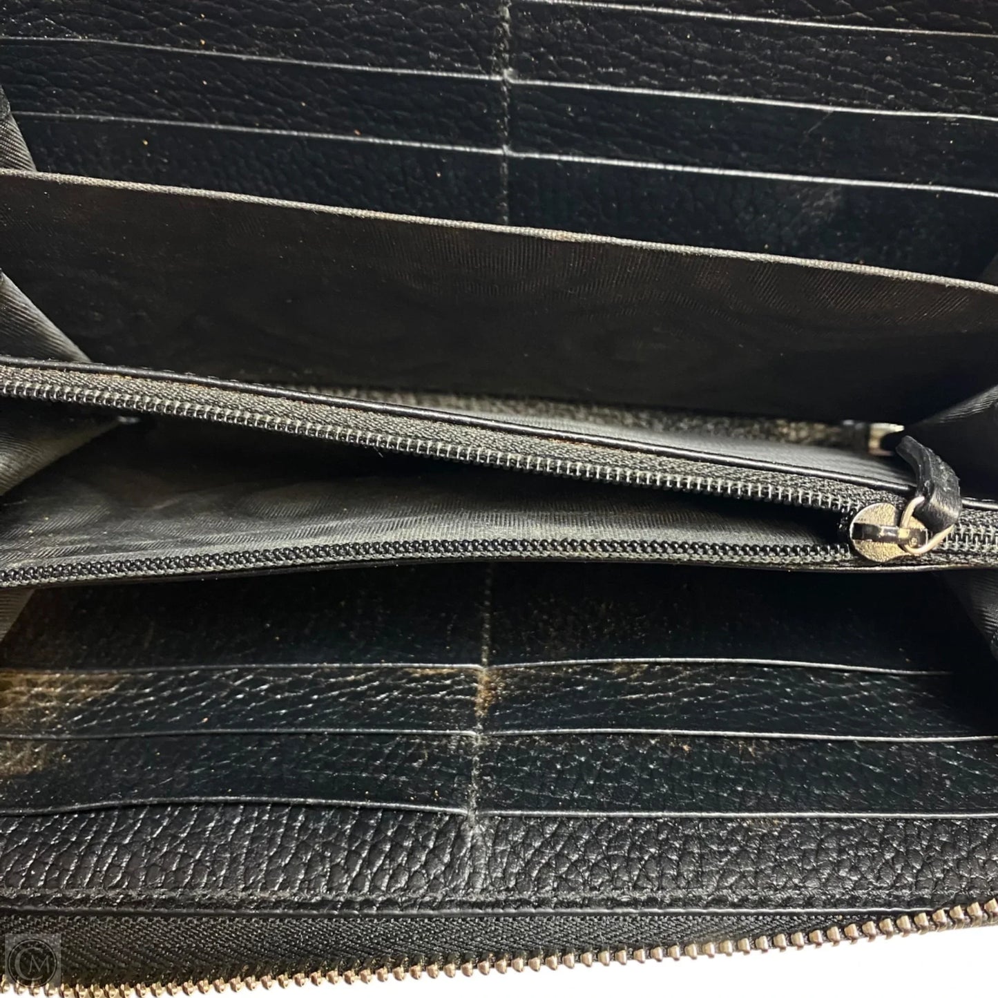 Wallet Luxury Designer By Gucci, Size: Medium