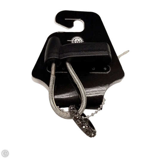 Ring Band By Clothes Mentor, Size: 6.5