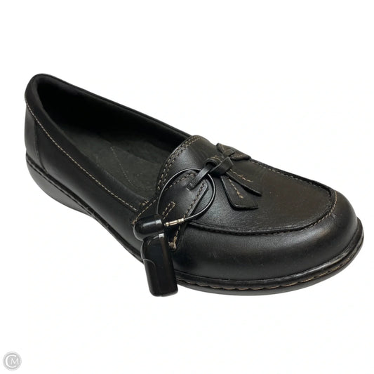 Shoes Flats By Clarks In Black, Size: 8