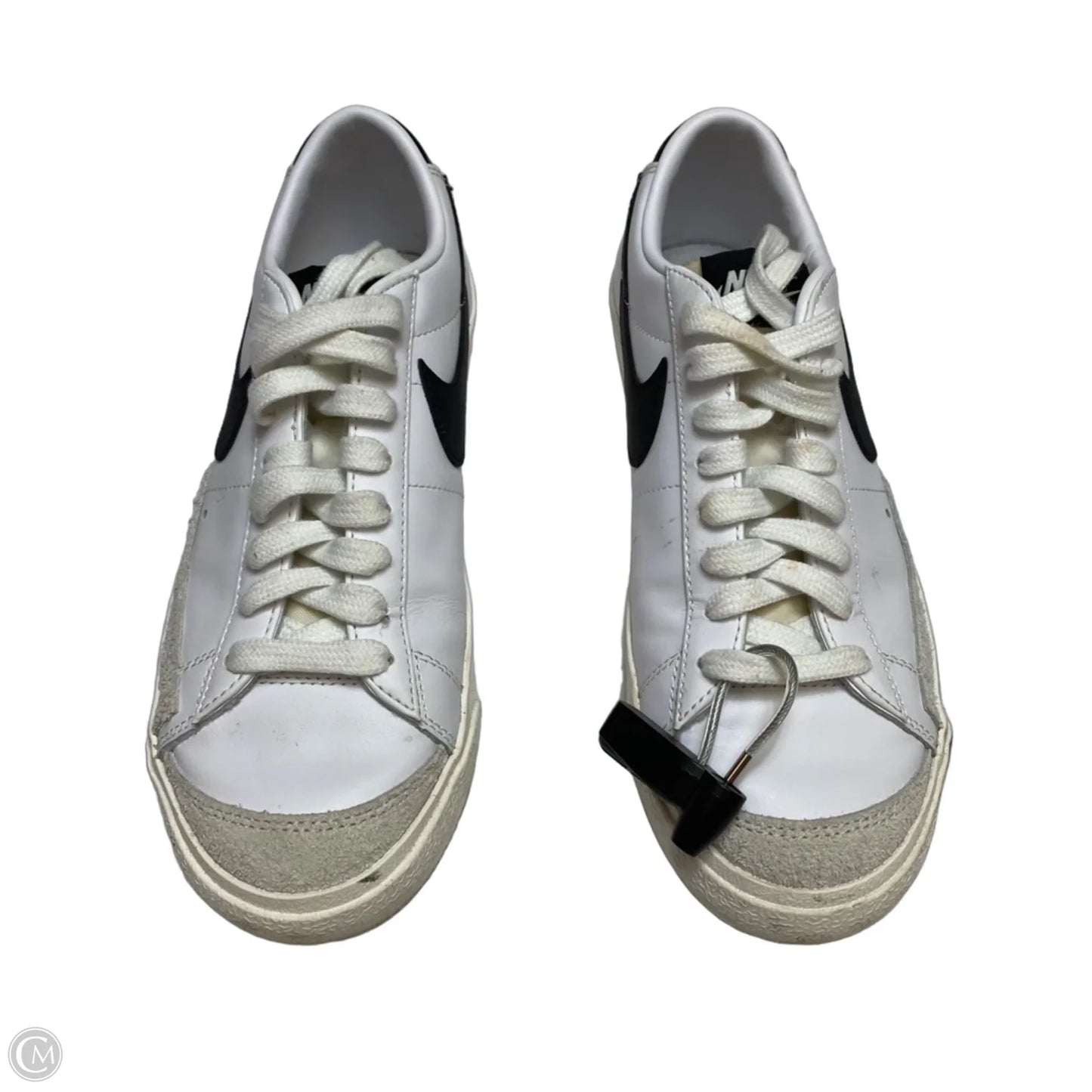 Shoes Sneakers By Nike In White, Size: 8.5