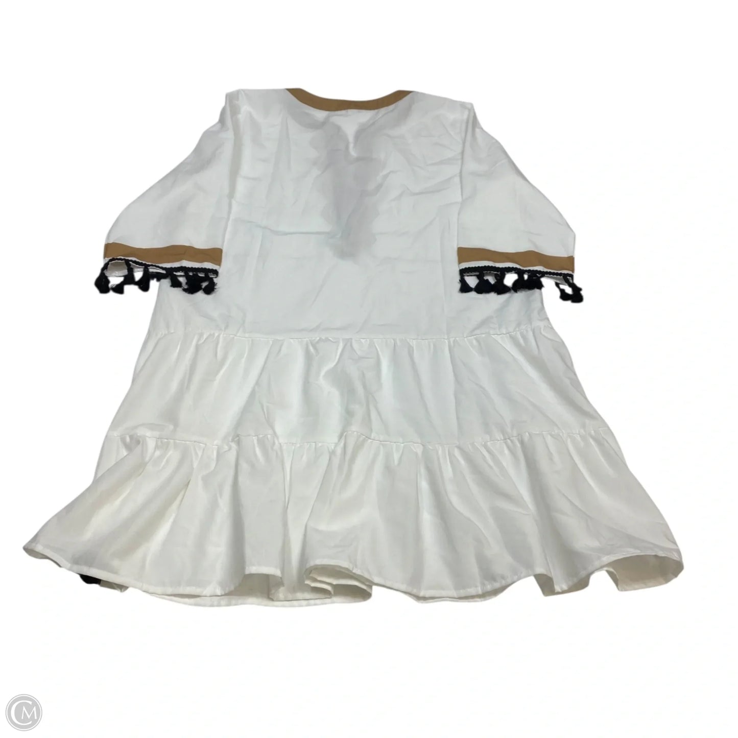 Dress Casual Short By Clothes Mentor In Tan & White, Size: L