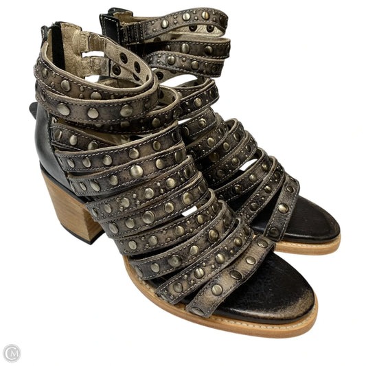 Sandals Designer By Freebird In Grey, Size: 8